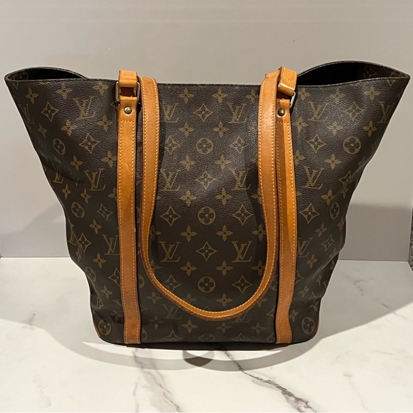 Louis Vuitton Sac Shopping Tote - Picture 1 of 14